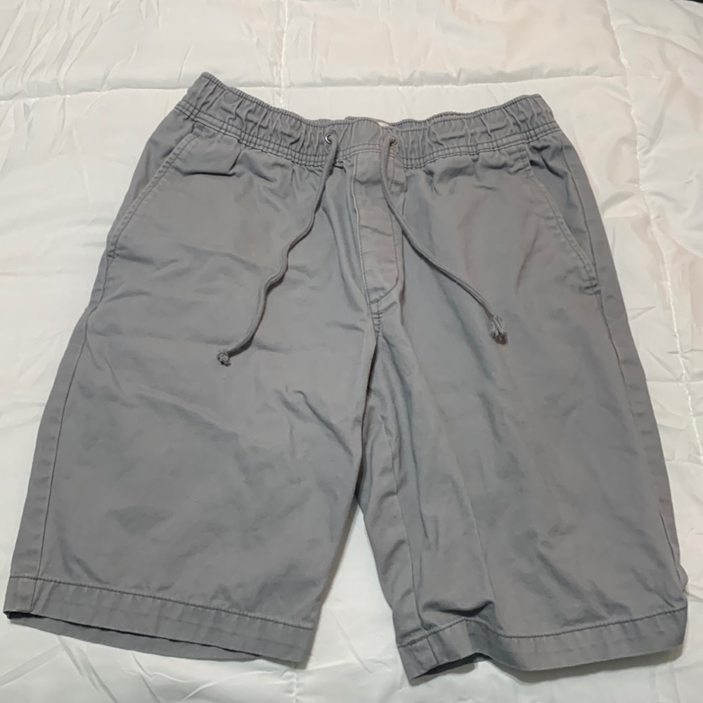 Gray old navy cargo shorts